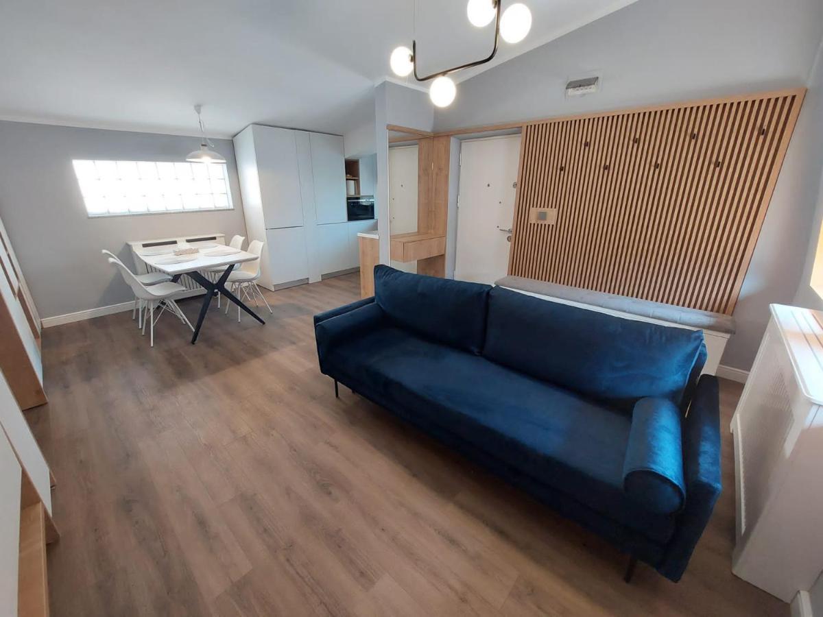 Lovely Apartment Ioana 티르구 네암트 외부 사진