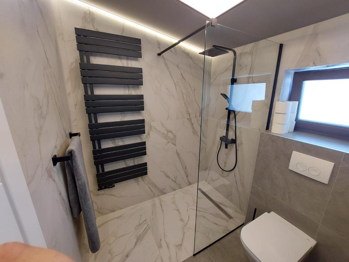 Lovely Apartment Ioana 티르구 네암트 외부 사진